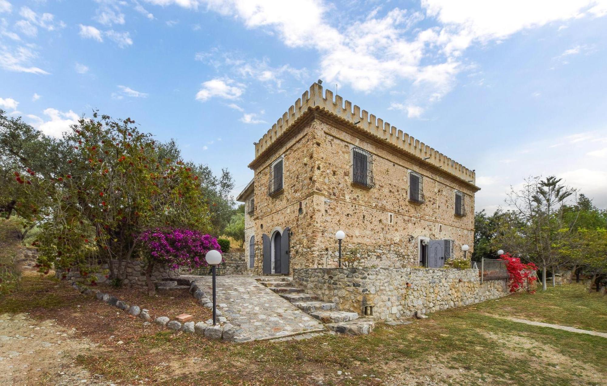 Il Castello Degli Ulivi Villa Roccella Ionica Esterno foto